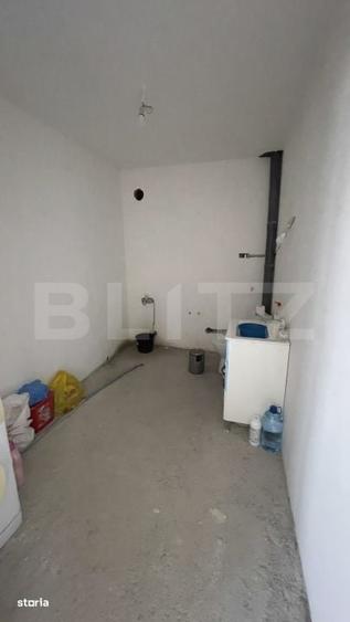 Casă cu 4 camere în Barza