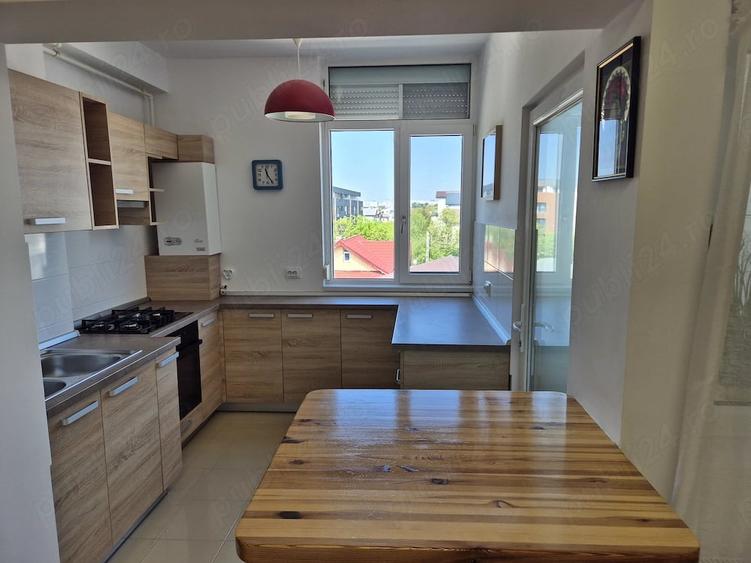 Apartament cu 3 camere decomandat în Vest