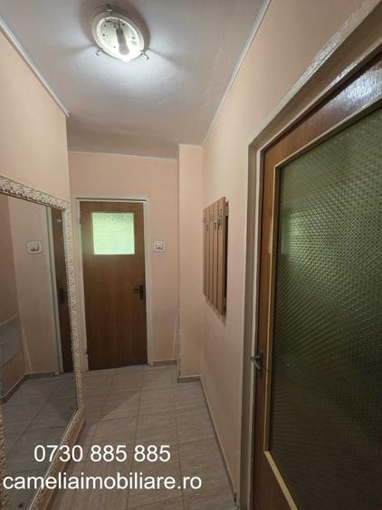 Garsonieră decomandată în Gorjului