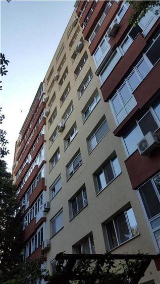 Apartament cu 2 camere semidecomandat, mobilat în Central