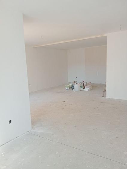 Casă cu 3 camere în Central