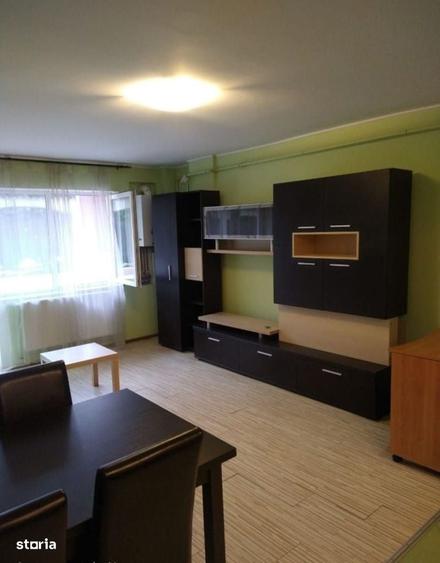 Apartament cu 2 camere decomandat în Poiana Sibiului