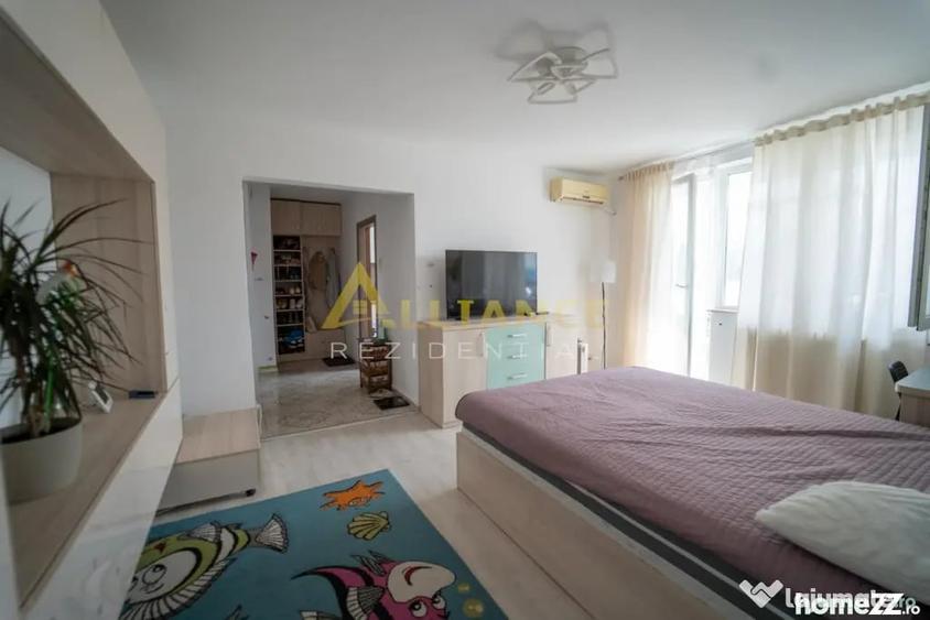Apartament cu 2 camere semidecomandat în Berceni