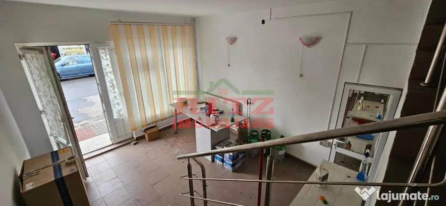 Spațiu comercial, de 166 mp, în Central