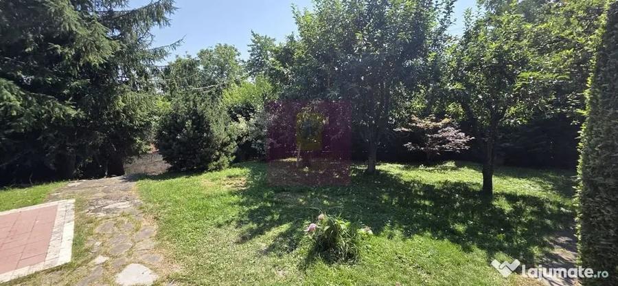 Casă cu 5 camere cu Teren 840 Mp în Central