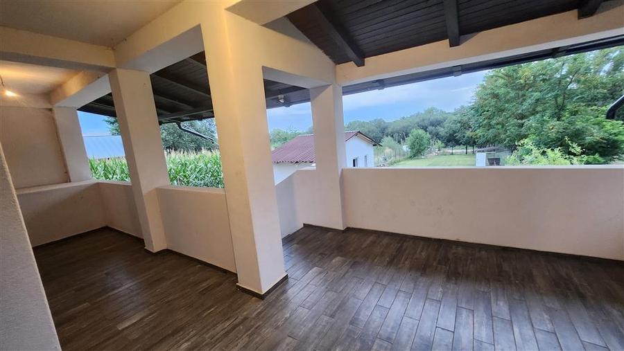 Casă individuală cu 3 camere cu Teren 1800 Mp în Luncușoara