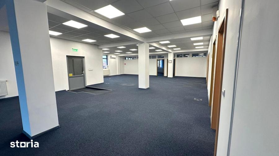 Apartament cu 3 camere în Calea Dumbrăvii