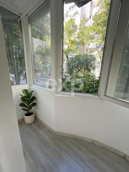 Apartament cu 3 camere decomandat, mobilat în Sebastian