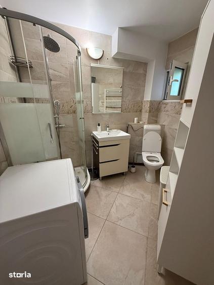 Apartament cu 2 camere decomandat în Podu Roș