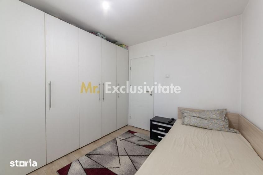 Apartament cu 3 camere semidecomandat în Calea București