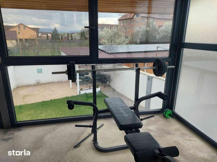 Casă cu 4 camere cu Teren 380 Mp în Turnișor