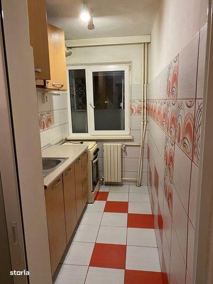 Apartament cu 3 camere, mobilat în Carrefour