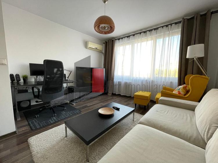 Apartament cu 2 camere decomandat, mobilat în Sala Palatului