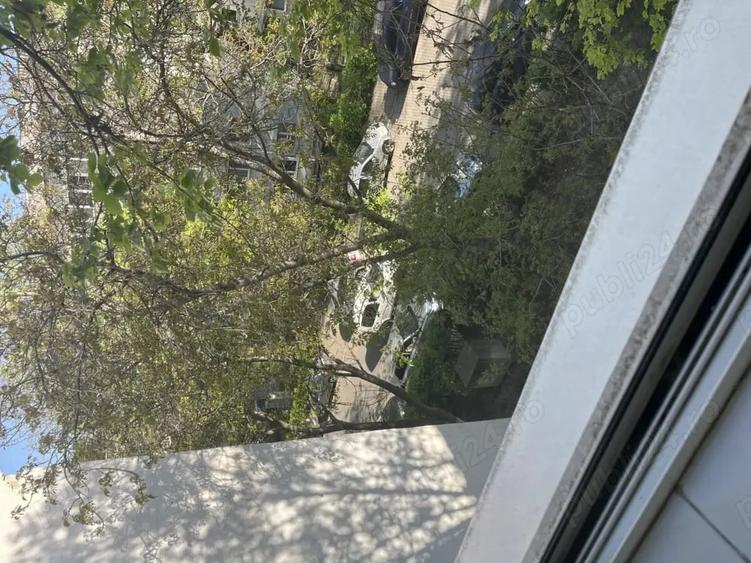 Apartament cu 2 camere semidecomandat în Obor