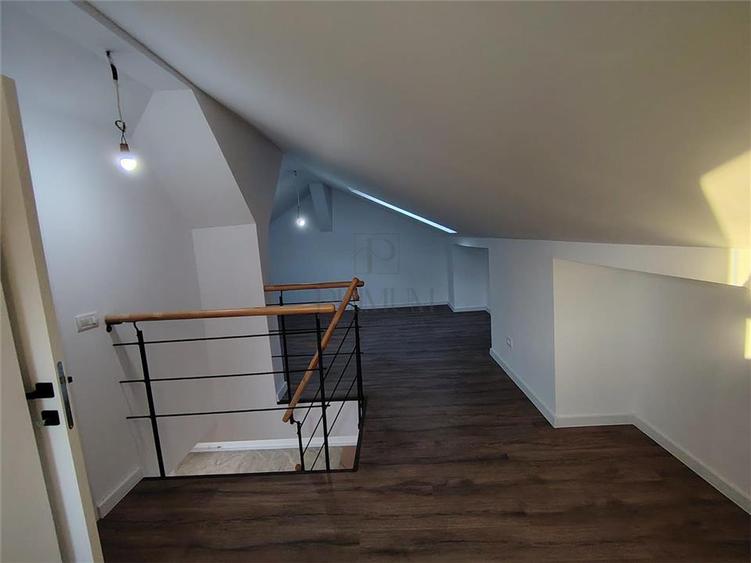 Duplex cu 4 camere cu Canalizare în Moșnița Nouă
