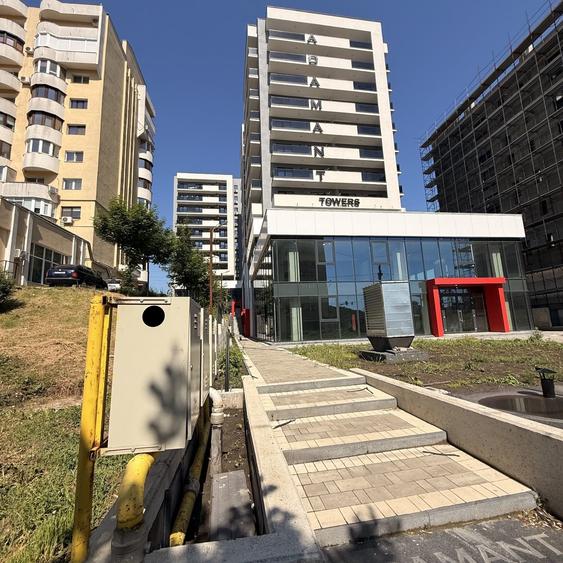 Garsonieră decomandată în Nicolina