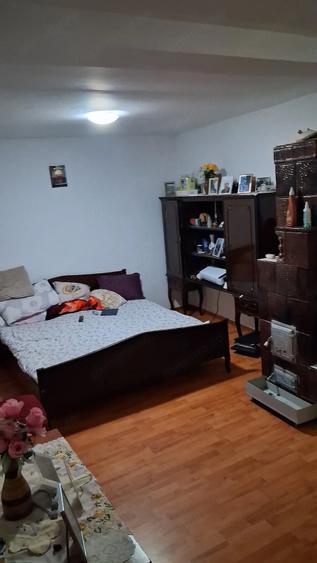 Casă cu 3 camere cu Teren 1390 Mp în Smeeni