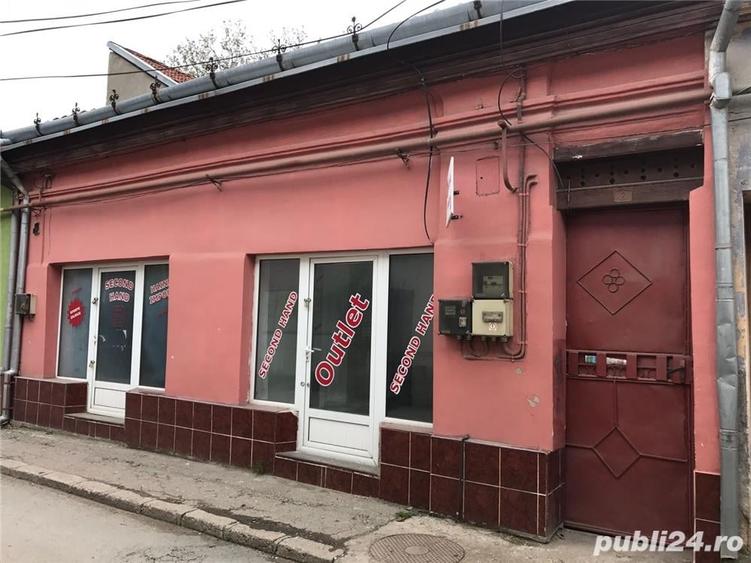 Casă cu 6 camere cu Teren 100 Mp în Caransebeș