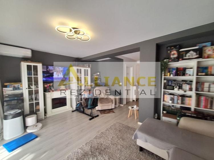 Duplex cu 3 camere cu Canalizare în Sud
