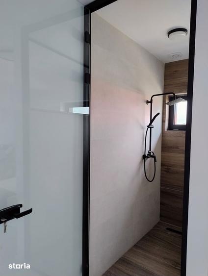 Casă cu 4 camere cu Teren 170 Mp în Brănești