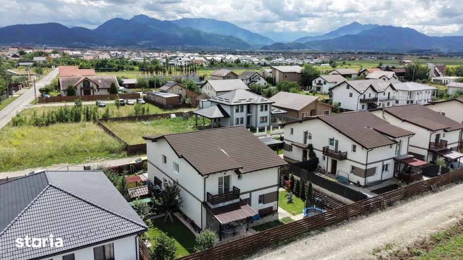 Casă cu 4 camere cu Teren 300 Mp în Tărlungeni