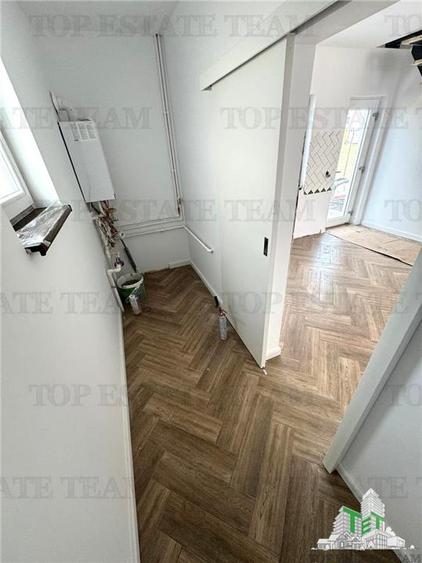 Casă individuală cu 4 camere cu Canalizare în Central