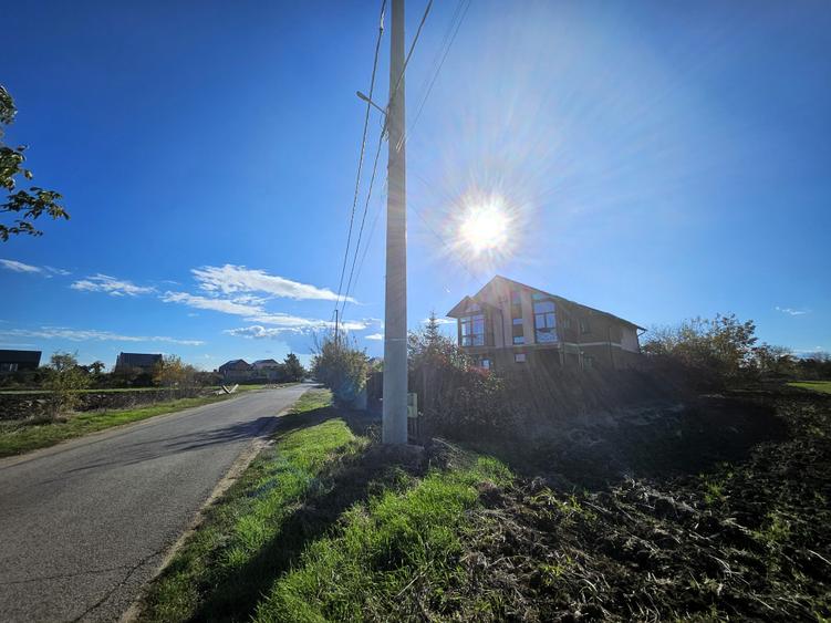 Teren Construcții intravilan de 1748 mp, în Moara Vlăsiei