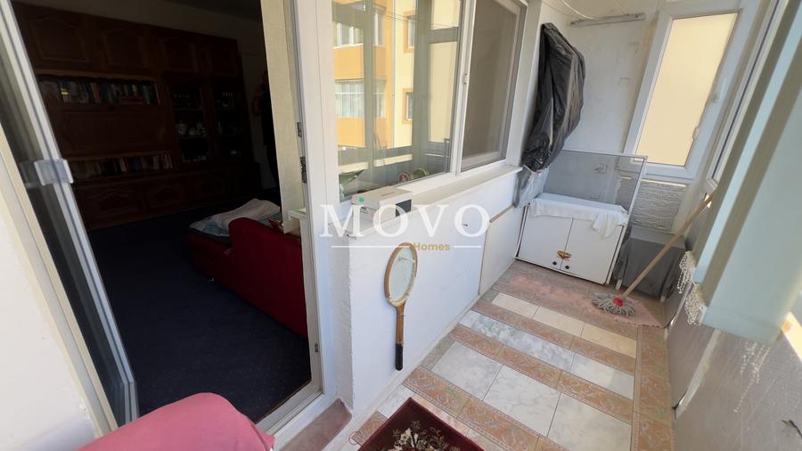 Apartament cu 3 camere semidecomandat, mobilat în Soarelui