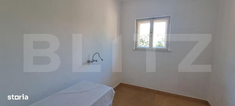 Casă cu 4 camere în Hurez