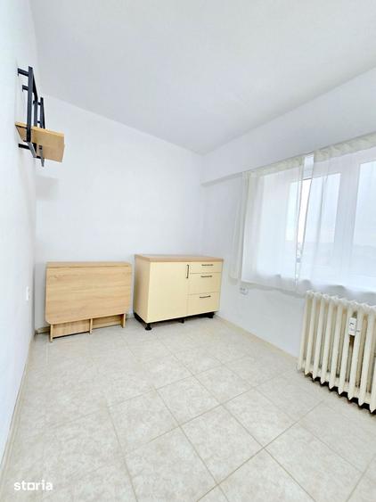 Apartament cu 3 camere decomandat în Decebal