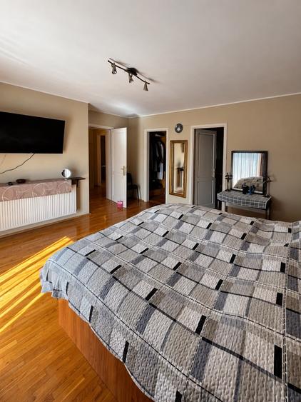 Casă individuală cu 5 camere cu Teren 264 Mp în Ultracentral