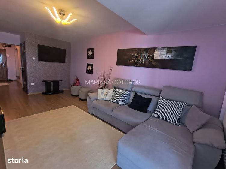 Faleza Nord 3 camere frontal mare 82 mp pret 239900 euro