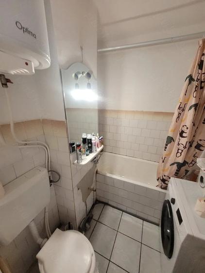 Garsonieră decomandată în Astra