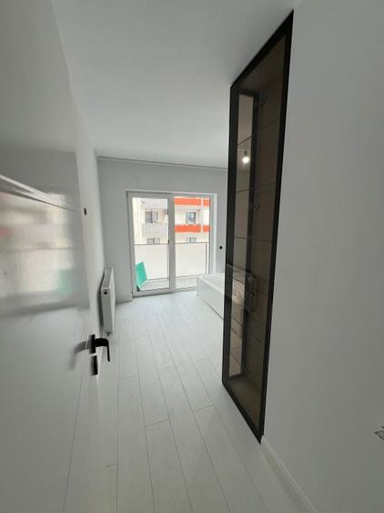 Apartament cu 2 camere decomandat în Florești