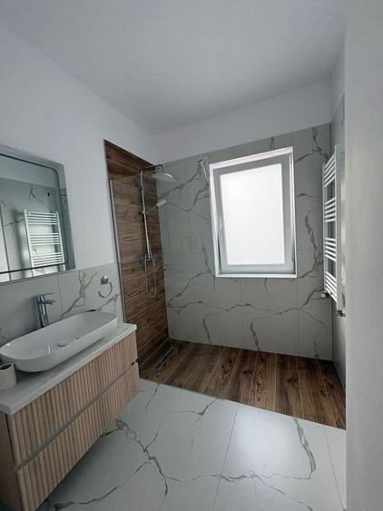 Apartament cu 2 camere decomandat, mobilat în Girocului