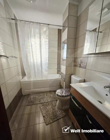 Apartament cu 3 camere decomandat, mobilat în Între Lacuri