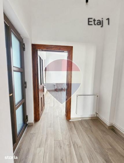 Apartament cu 6 camere semidecomandat în Ultracentral