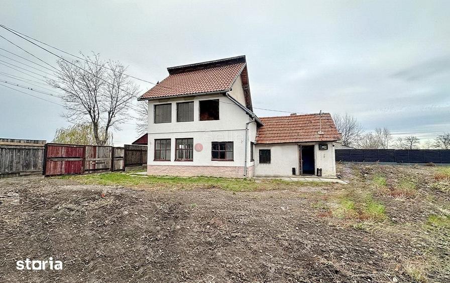 Casă cu 3 camere cu Teren 3233 Mp în Prejmer