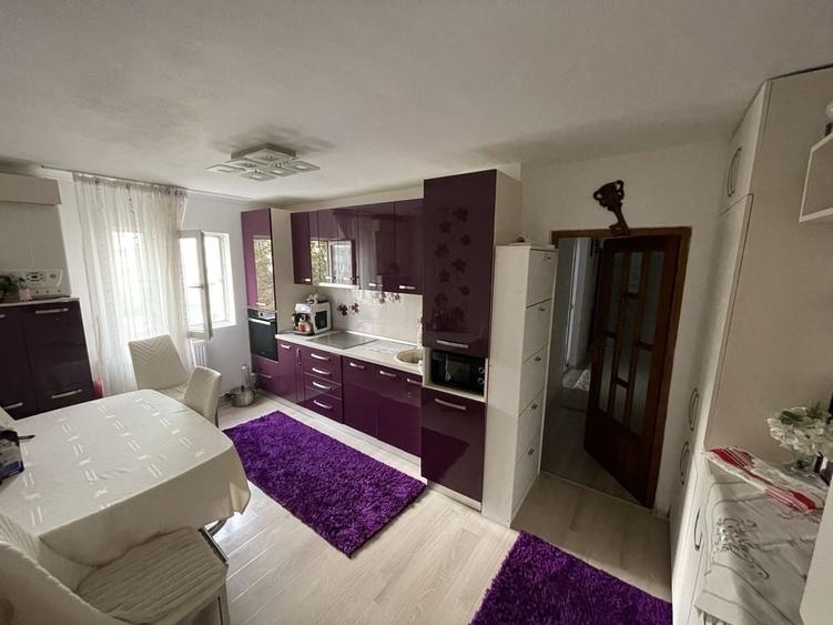 Apartament cu 2 camere decomandat în Exterior Vest