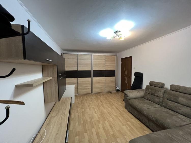 Apartament cu 2 camere decomandat în Cuza Vodă