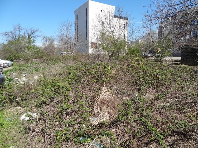 Teren Construcții intravilan de 2500 mp, în Universitate