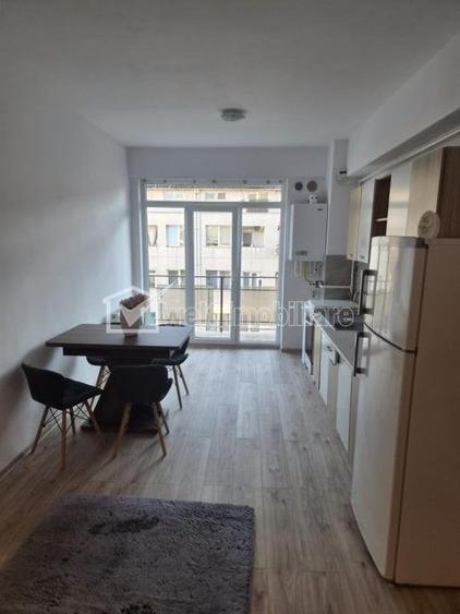 Apartament cu 3 camere decomandat în Iris