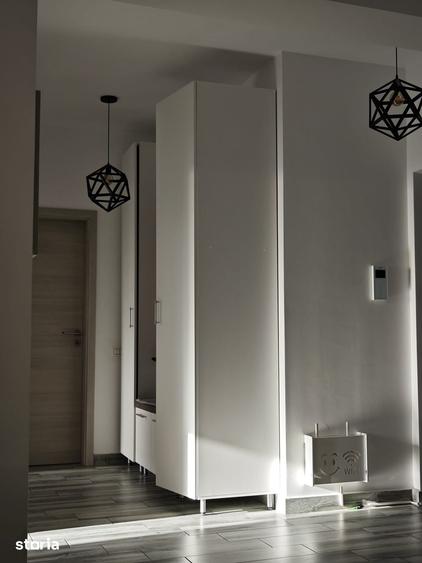 Apartament cu 2 camere decomandat în Apărătorii Patriei