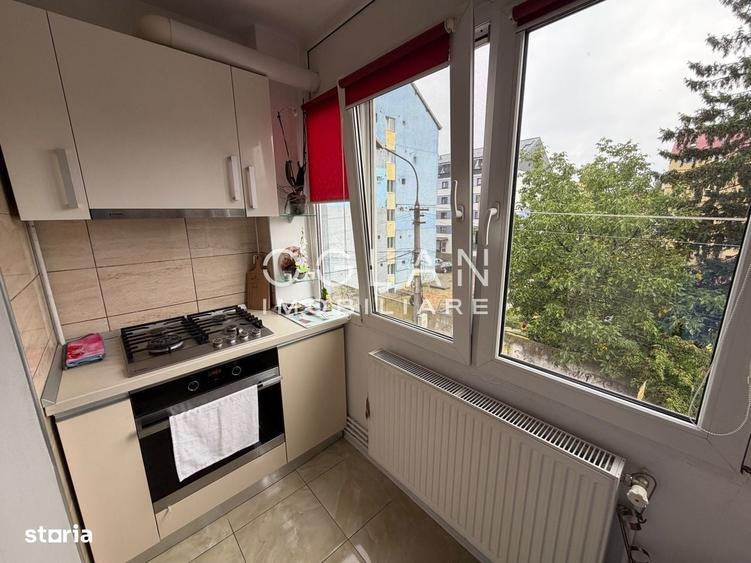 Apartament cu 2 camere decomandat în Vasile Aaron