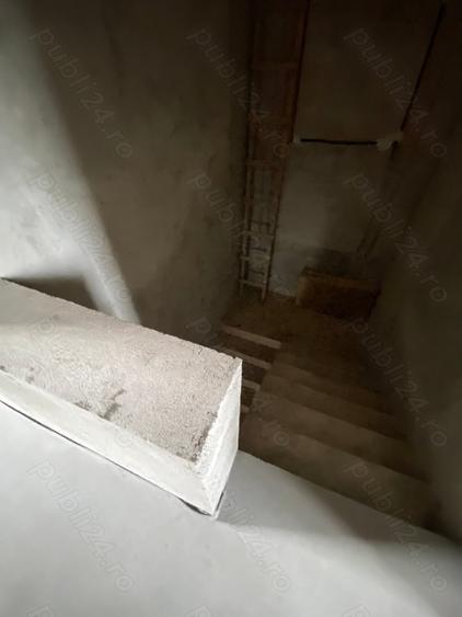 Casă cu 5 camere cu Teren 284 Mp în Ghiroda