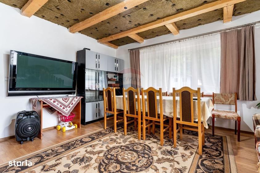Casă cu 4 camere cu Teren 500 Mp în Măguri