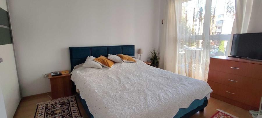 Apartament cu 2 camere decomandat în Exterior Vest