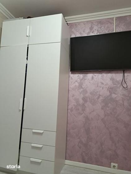 Apartament cu 4 camere decomandat în Seaca