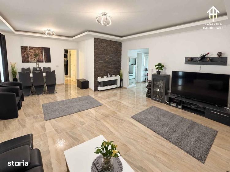 Casă cu 4 camere cu Teren 450 Mp în Central