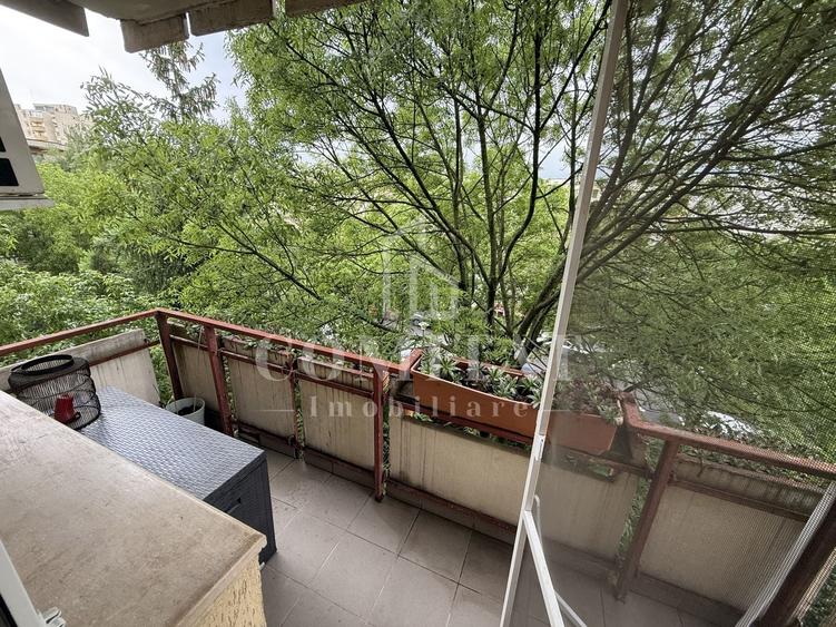 Apartament cu 4 camere decomandat, mobilat în Mărăști